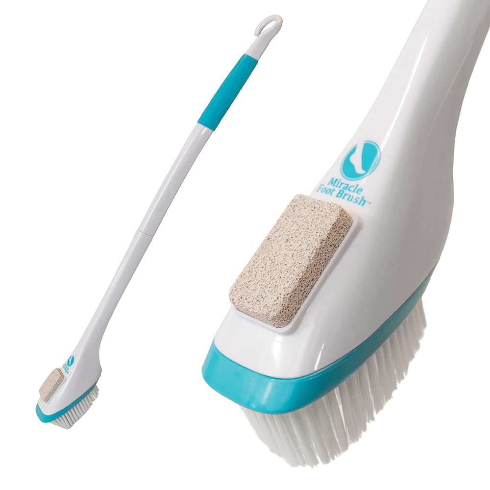 New Product Solutions Miracle brosse-pieds 30 pouces offrant une portée étendue pour éviter les flexions.