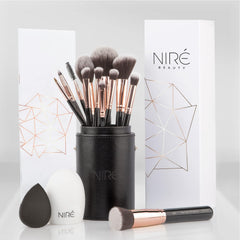 Niré Beauté pinceaux professionnels 15 pièces dans un étui élégant pour un rendu précis.