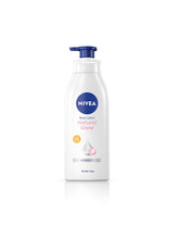 NIVEA Natural Glow Cell Repair, bouteille du produit prête à l hydratation quotidienne.