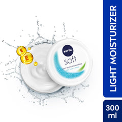 Texture non grasse de la Crème NIVEA Soft s’étale facilement.