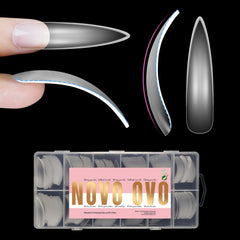 NOVO OVO onglets XXL stiletto amande courbe avec couverture complète pour une manucure rapide.