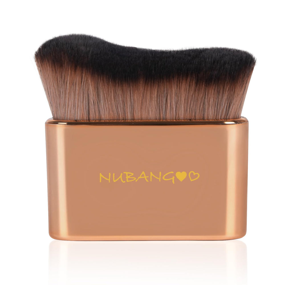 Pinceau kabuki nubangoo professionnel pour une poudre parfaitement fusionnée.