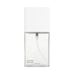 Nuda CloudMist Visage: brume légère pour hâle progressif et naturel.