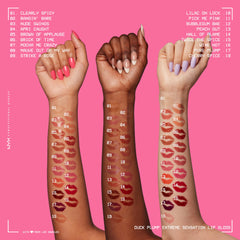 Échantillon de teinte Mocha Me Crazy sur peau avec pigmentation riche