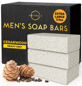 O NATURALS Savon exfoliant au cèdre, emballage élégant et cadeau idéal.