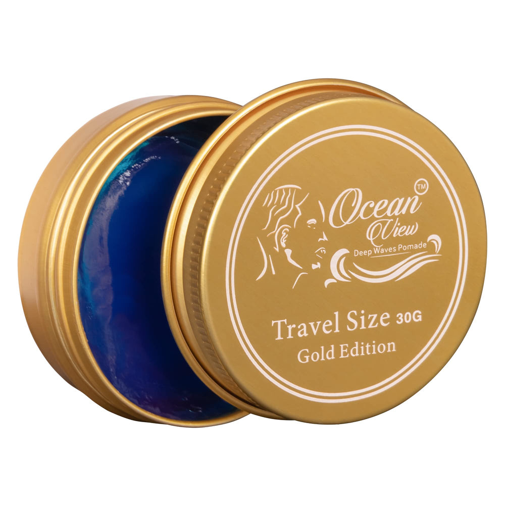 Ocean View Deep Waves Pomade — bouteille versée, look net et longue tenue.