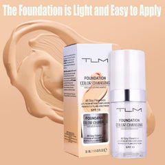 Crème liquide Omaky, texture légère offrant un fini lumineux et confortable.