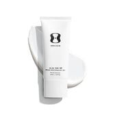 OneSkin FACE SPF OS-01, bouteille minérale, protection solaire efficace et propre.