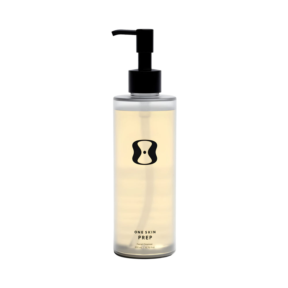 OneSkin PREP nettoyant gel exfoliant pour peau sensible et lumineuse.
