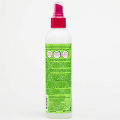 ORS Olive Oil Girls application sans rincage — douceur et gestion des cheveux en mouvement.