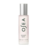 Sérum Ocean Eyes d'OSEA – bouteille roll-on pour hydrater le contour des yeux.