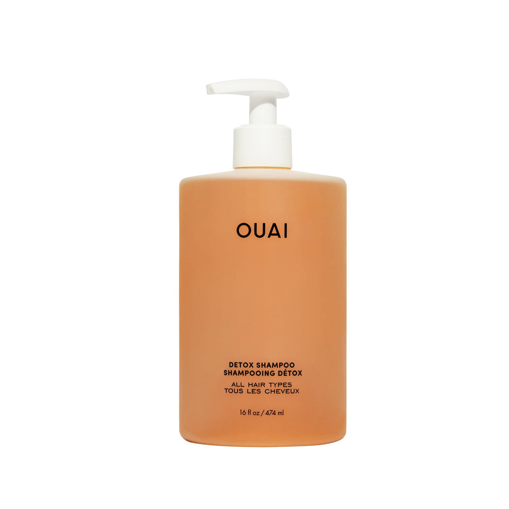 OUAI Detox Shampoo sur la bouteille, clarifiant et rééquilibrant le cuir chevelu