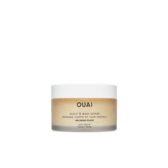 OUAI gommage pour cuir chevelu et corps Melrose Place sur bouteille format voyage.