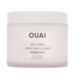OUAI Melrose Place crème pour le corps, texture mousse légère et hydratante.