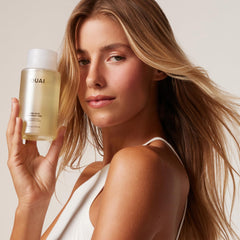 OUAI Shampoing Cheveux Fin – racines relevées après application