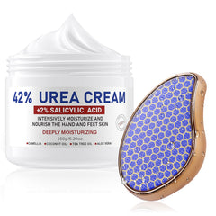 OUKEYA crème Urea 42% appliquée sur les pieds, hydratation ciblée.