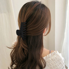 OWIIZI barrettes cheveux mattees pour un usage quotidien élégant.