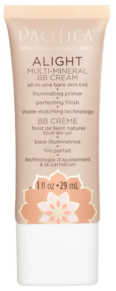Pacifica Alight BB Crème – texture hydratante pour teint lumineux et naturel.