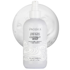 Pacifica noix-de-coco fouettée, texture crème-mousse nettoyante pour la peau.