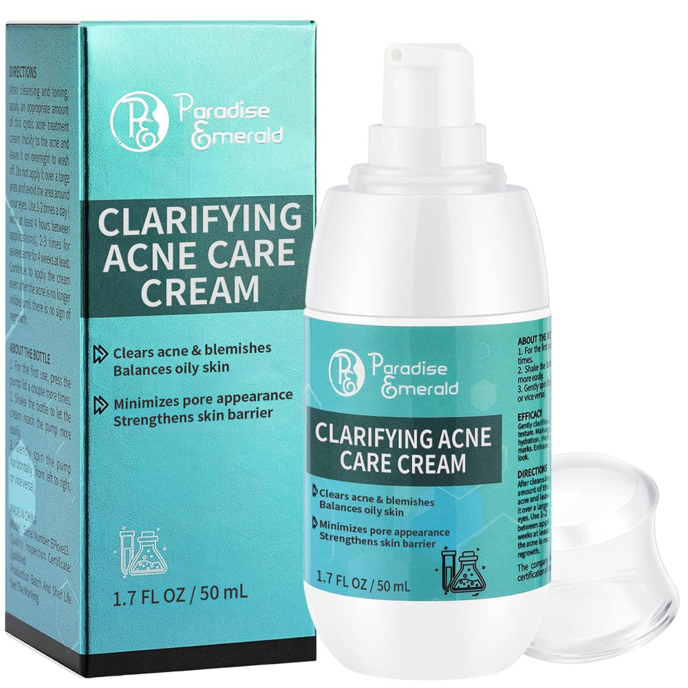 Sérum Paradise Emerald en bouteille prêt à l’application ciblée sur le visage.