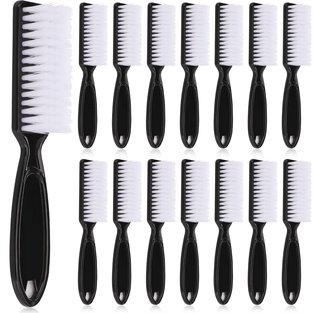 Patelai brosse-ongles poignee antiderapante pour une adhesion confortable et nettoyage precis.