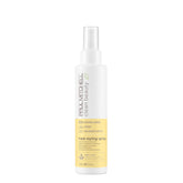 Paul Mitchell Clean Beauty Heat Styling Spray protège les cheveux lors du coiffage.