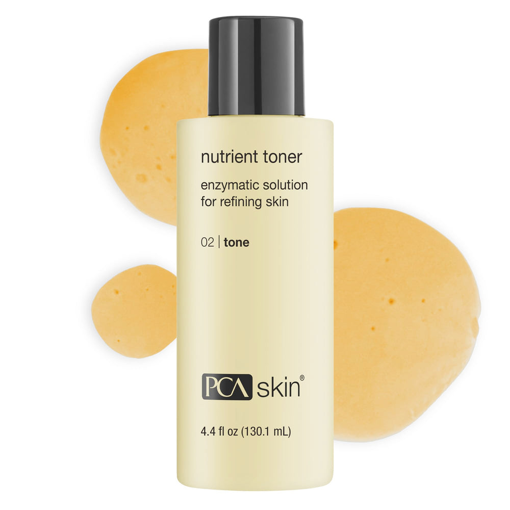 PCA SKIN tonique-visage – bouteille lumineuse illustrant l’étape soin pour un teint éclatant.