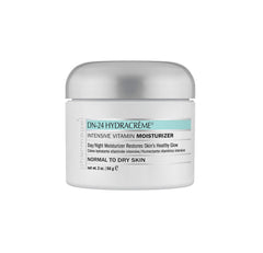 Étiquette Pharmagel DN-24 Hydracrème indiquant les ingrédients riches en vitamines.