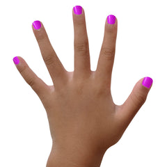 Échantillon Groovy Grape montre la teinte néon violette, parfaite pour les ongles