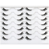 Pooplunch cils demi-cat-eye naturels pour un regard léger et quotidien.