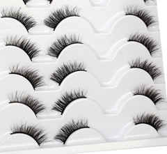 Pooplunch cils demi-cat-eye faits main pour une application soignée.