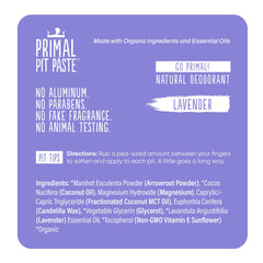 Application d'une petite quantité de Primal Pit Paste, pratique au quotidien.