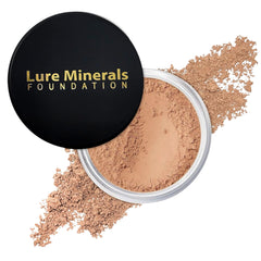 Pure Minerals Lure Poudre Minérale Libre, texture légère et finition lumineuse pour teint homogène.