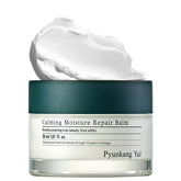 Baume apaisant Pyunkang Yul PKY sur bouteille, calme peau sensible.