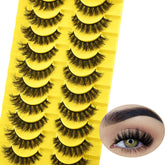 Cils QUNETY faux avec effet œil de chat pour un regard allongé et naturel.