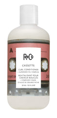 R+Co Cassette, bouteille élégante offrant hydratation et définition des boucles.