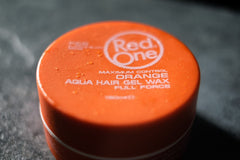 Redone — parfum sucré de bonbons, frais et léger.