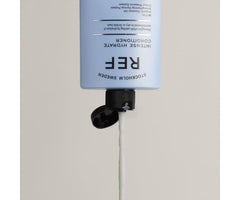Extraits naturels dans REF Intense Hydrate renforçant les cheveux.