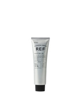 REF Sculpting Gel Reference of Sweden, bouteille prête à l'emploi pour une application précise