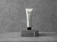 Reference of Sweden REF Sculpting Gel emballage clair facilitant l'identification