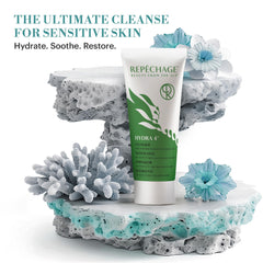 Texture creme du Hydra 4 Cleanser apporte une sensation apaisante au rinçage