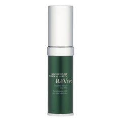 RéVive Advanced Lip Serum sur sa bouteille, hydratation ciblée des lèvres.