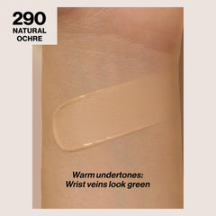 Revlon ColorStay: teinte naturelle ochre 175 pour un rendu homogène.
