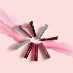 Rhode Gloss Lip Tint application douce Toast pour un usage quotidien.