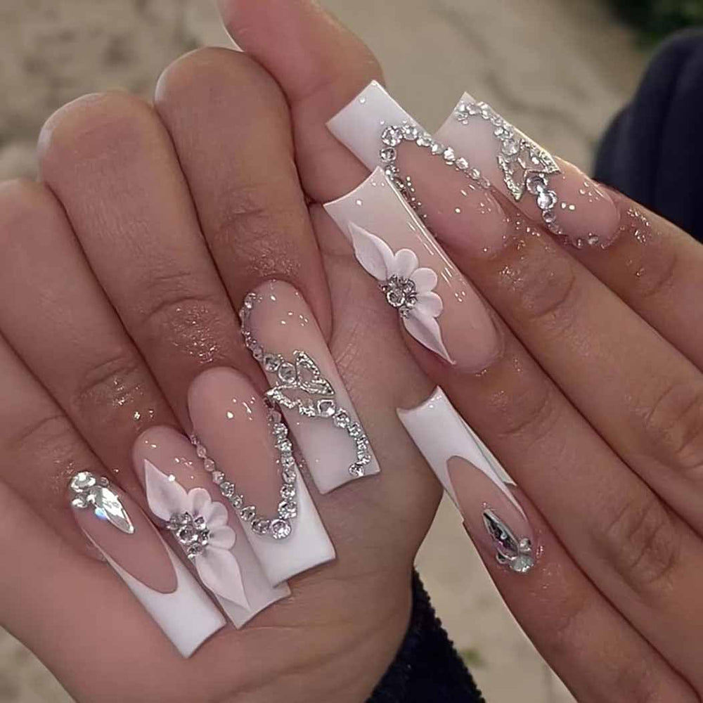 RikView onglets adhésifs carrés avec fleurs 3D blancs pour un look élégant.