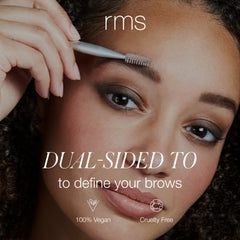 RMS Beauty Back2Brow application poudre fluide pour des sourcils mieux définis.