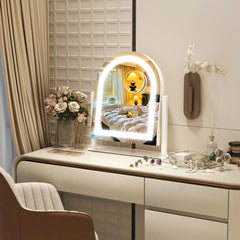 ROLOVE Miroir inclut une loupe 10x amovible pour retouches fines.