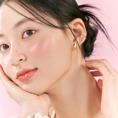 rom&nd GLASTING MELTING BALM 02 Lovey Pink texture lumineuse et hydratante