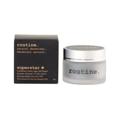 Notes Tonka, Sauge, Cardamome et Rosalina, parfum subtil et élégant.
