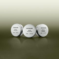 SACHAJUAN Hair Wax: application facile entre les doigts pour modeler.